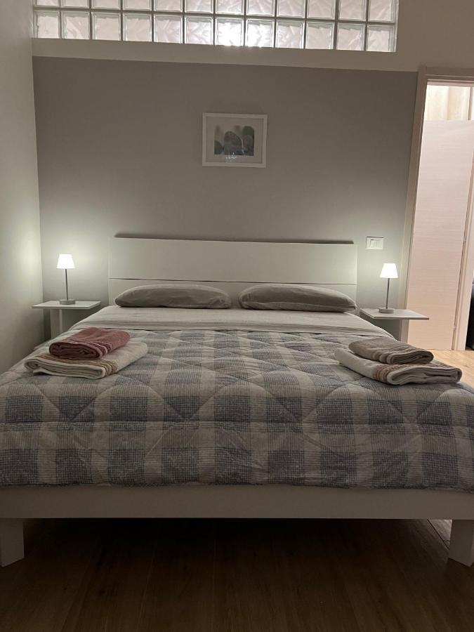 Appartamento Con Due Camere Da Letto E Free Park Verona Eksteriør billede