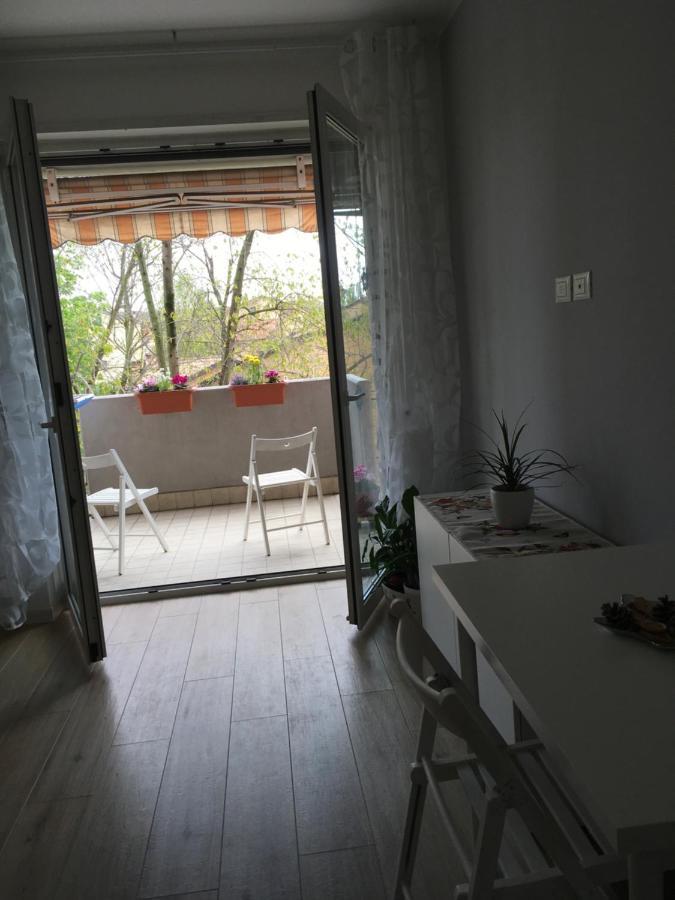 Appartamento Con Due Camere Da Letto E Free Park Verona Eksteriør billede