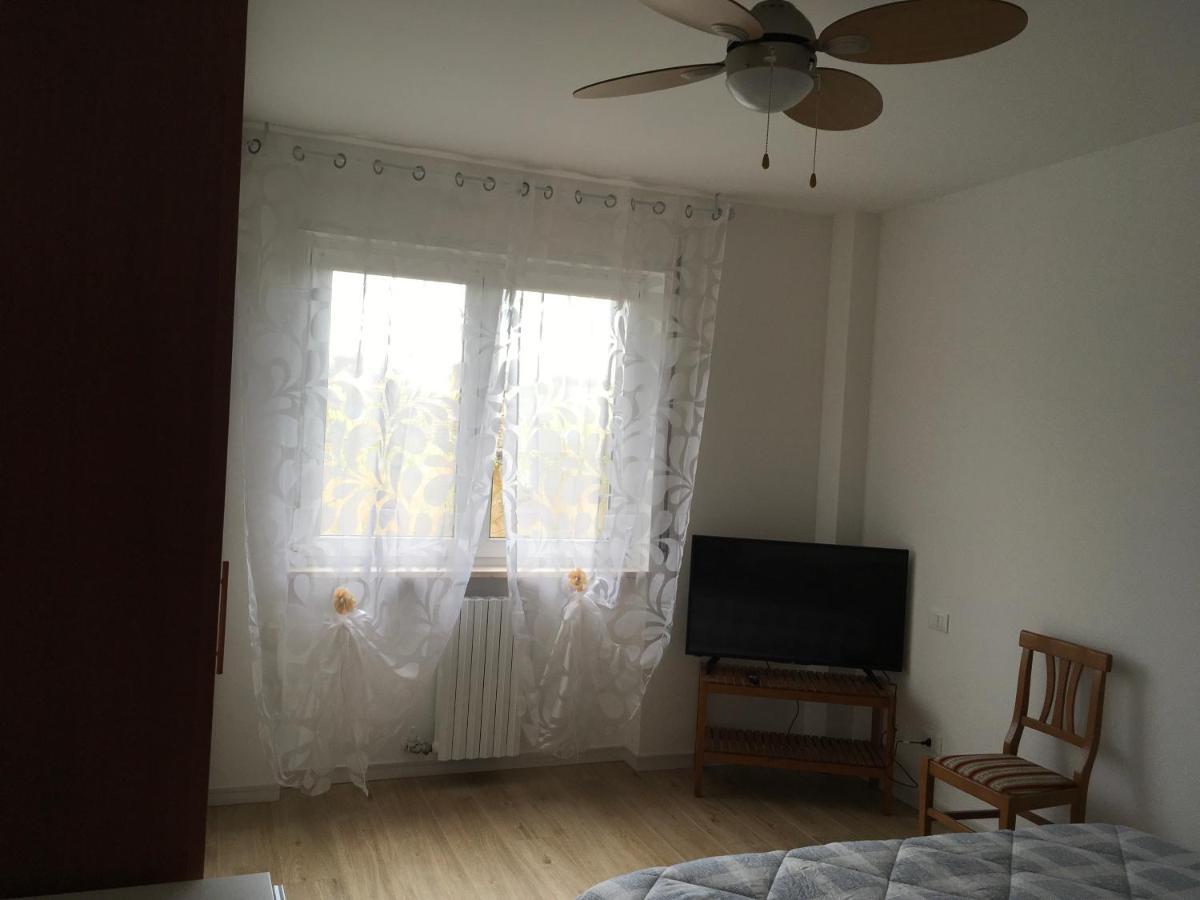 Appartamento Con Due Camere Da Letto E Free Park Verona Eksteriør billede